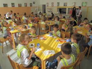 Tortica za prvi šolski dan na OŠ Pivka